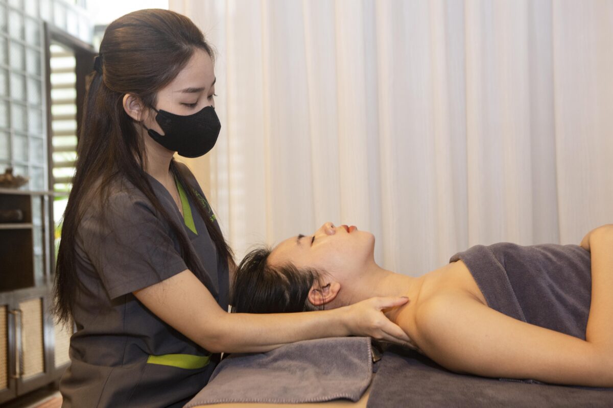 Gội đầu massage thư giãn - Một trải nghiệm dưỡng sinh tuyệt vời